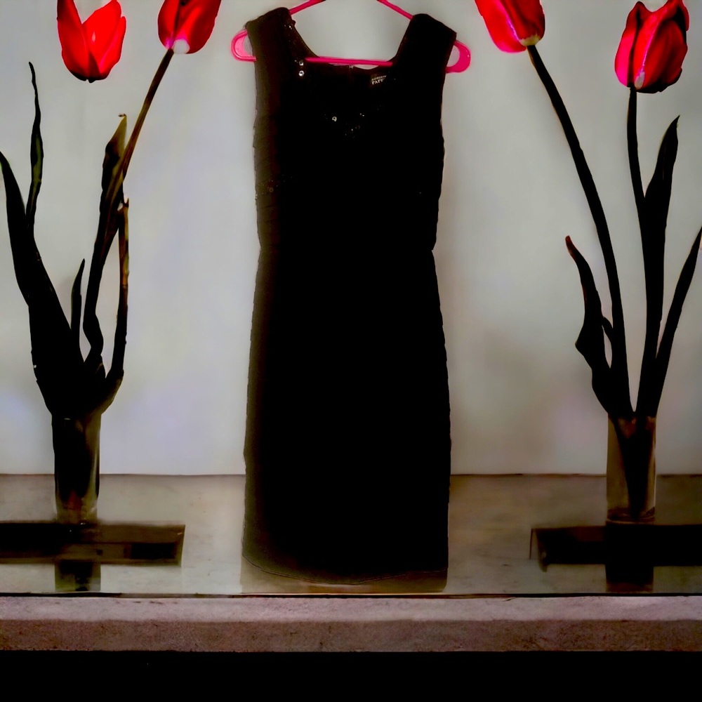 Adrianna Papell Little Black Cocktail Dress. Bandage Dress. Sleeveless Size 6